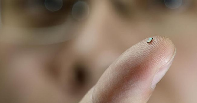Measure the temperature at anytime with just a tiny chip