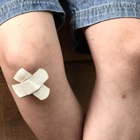 Medical bandages have the ability to heal wounds by ... sucking bacteria