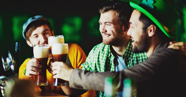 Men should eat with friends 2 times a week to improve their lives?