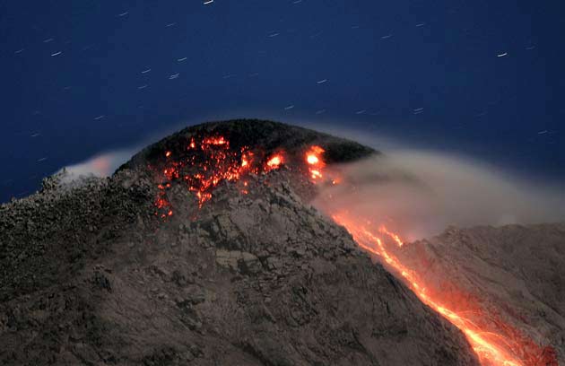 Merapi volcano began erupting