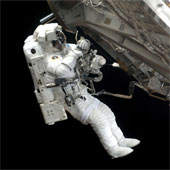 Minutes of life and death of astronauts in the universe