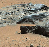 Mo Mo found a meteorite pattern on Mars