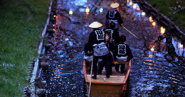 Modern and ancient life in Japan