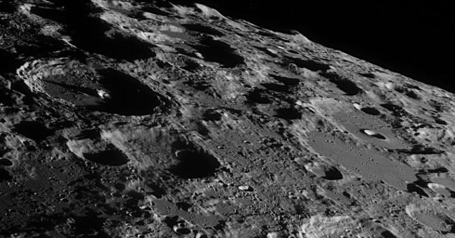 Moon land is dangerous to mammalian cells