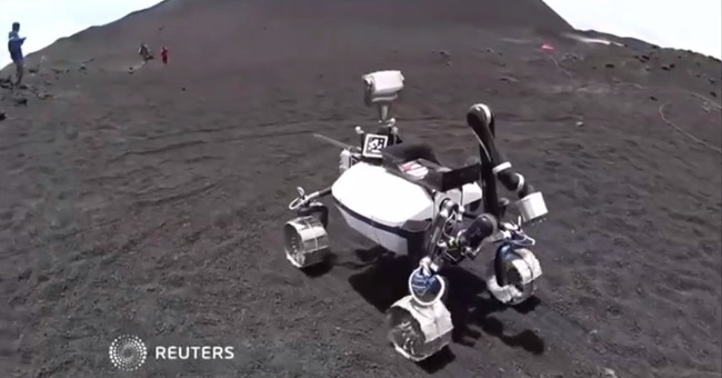 Moon robot rolling test on volcanic slopes
