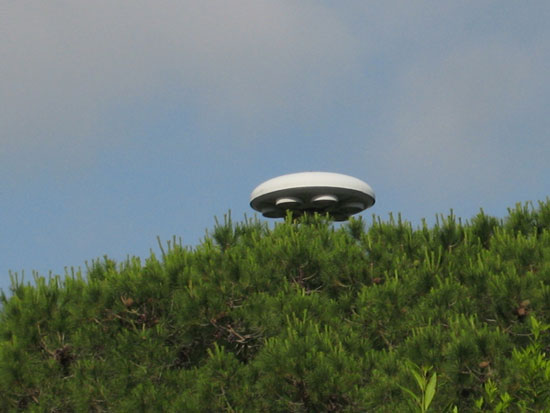 More and more UFOs come to Earth