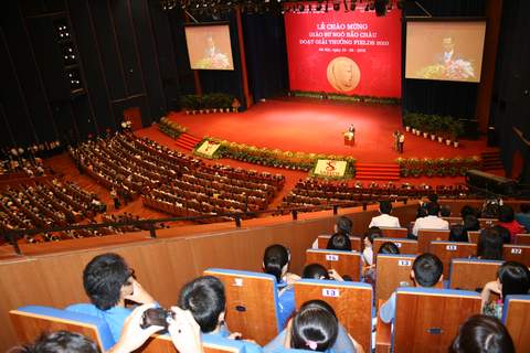 More than 3000 people attended the ceremony to welcome Professor Ngo Bao Chau