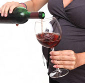 Mother drinking alcohol during pregnancy affects her IQ