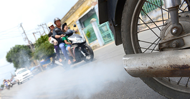 Motorcycle exhaust is more toxic than automobile exhaust