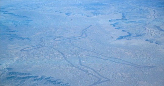 Mysterious Aboriginal drawing 4.2km long in the Australian desert