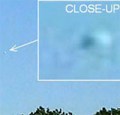 Mysterious UFO video in the American sky