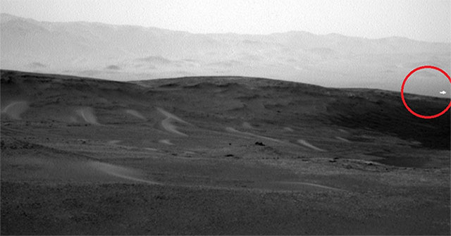 Mysterious white light appears briefly on Mars
