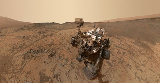 NASA robots detect precious clues about life on Mars
