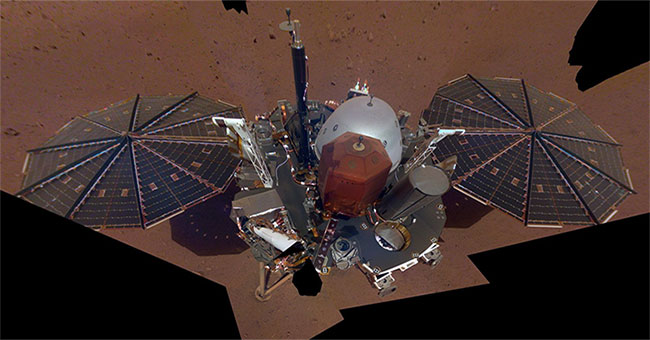 NASA ship's first selfie on Mars