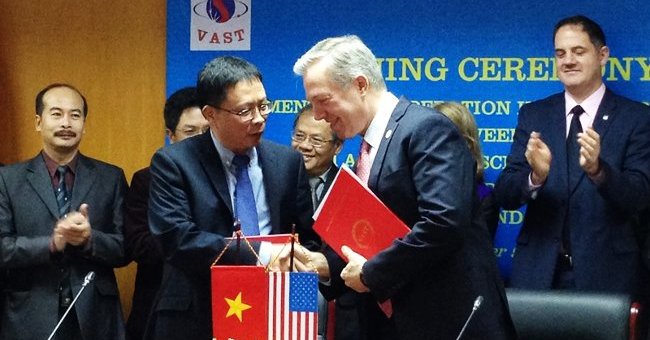 NASA supports the training of Vietnamese students