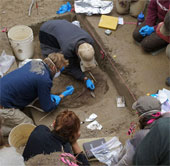 New discovery about the custom of burial in the ice age
