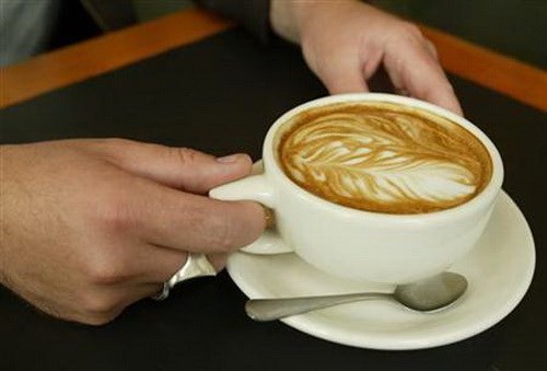 New findings on the reaction of sugar, water and coffee