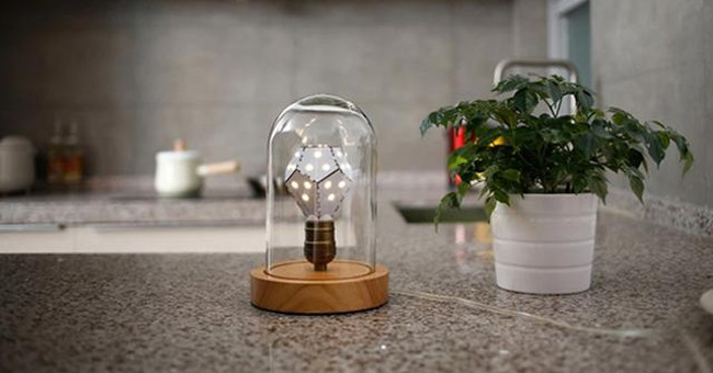 New light bulbs save up to 80% electricity compared to LED lights, whichever is plugged into