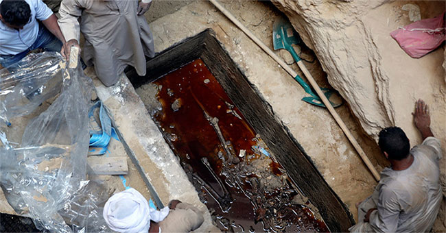 New news about 3 mummies in a black coffin 2,000 years in Egypt