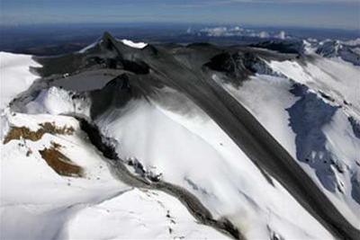 New Zealand: Volcanoes suddenly erupt