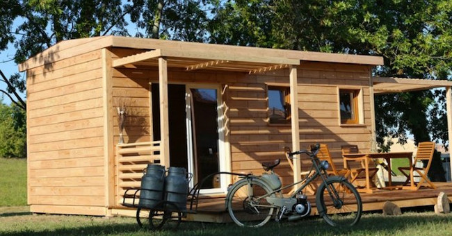 No need for mortar or screws, build the fastest house in the world with this type of brick