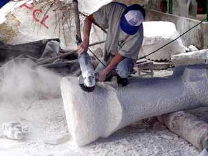 Non Nuoc Stone Village is suffering from 'Occupational Disease'