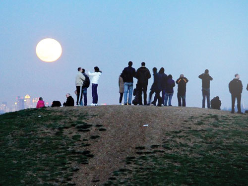Obsessive super moon