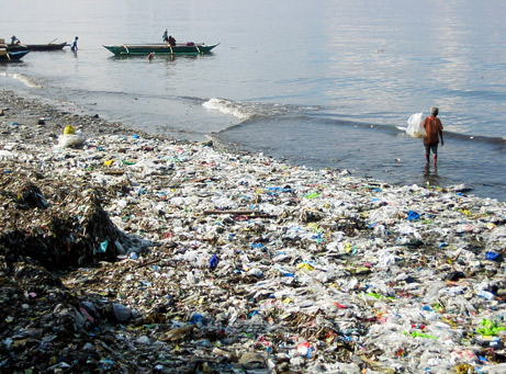 Ocean garbage attracts adventurers