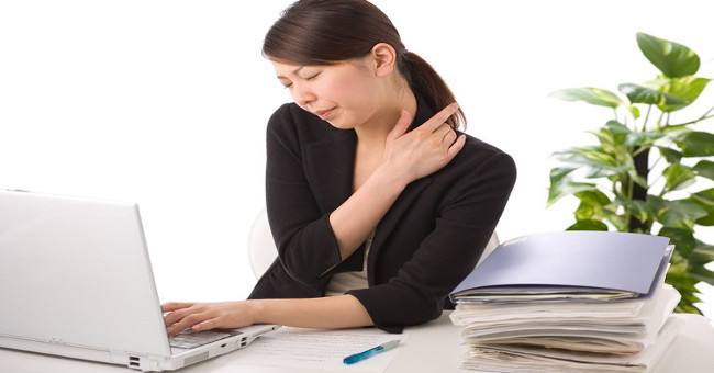 Office staff should not be subjective when suffering from shoulder pain at the back of the neck