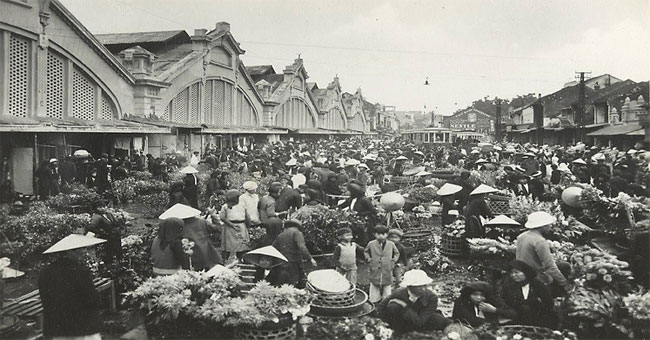 Old New Year Hanoi through precious documentary photos