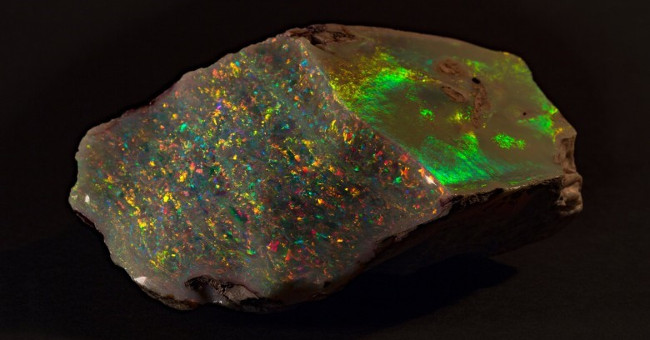 Opal stone $ 600,000 for the first time to the public