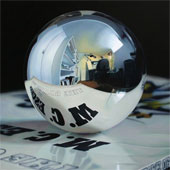 Painting illusion reflections makes it difficult to distinguish the fake