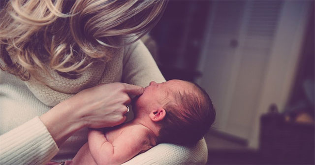 Parents should all need: Equipment to 'translate' newborn babies cry