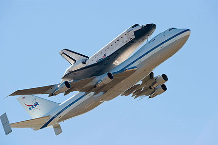 Passengers rest assured: Good lightning protection aircraft!