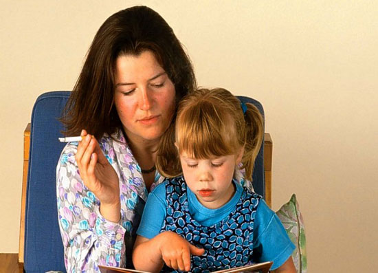 Passive smoking reduces hearing