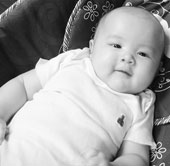 People use fluent eyes language from birth