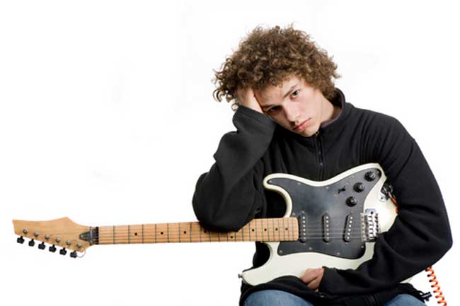 People who play emotionally read music better