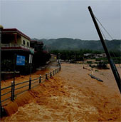 Persistent rain in southern China killed 19 people