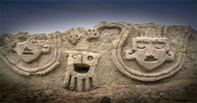 Peru discovered a wall of reliefs built 3,800 years ago