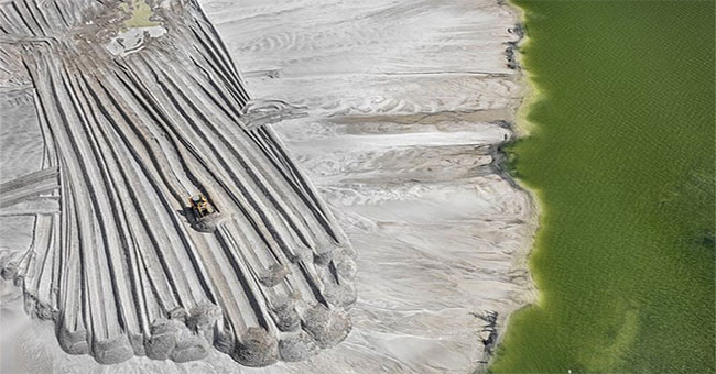 Photos of Anthropocene: How do people devastate the Earth?