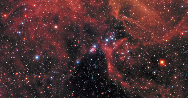 Photos, videos and three-dimensional models of giant supernova