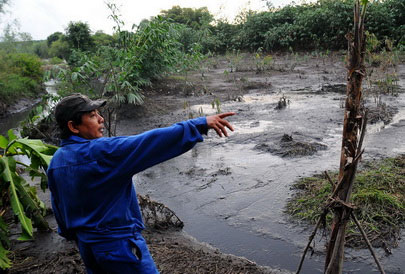 Polluted water can threaten the Saigon River