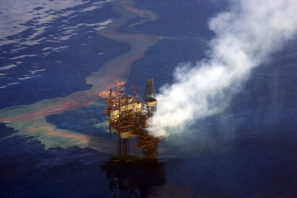 Pollution on the Timor Sea continues to expand