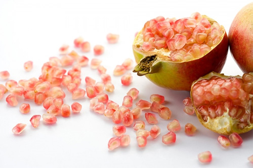 Pomegranate helps women during childbirth