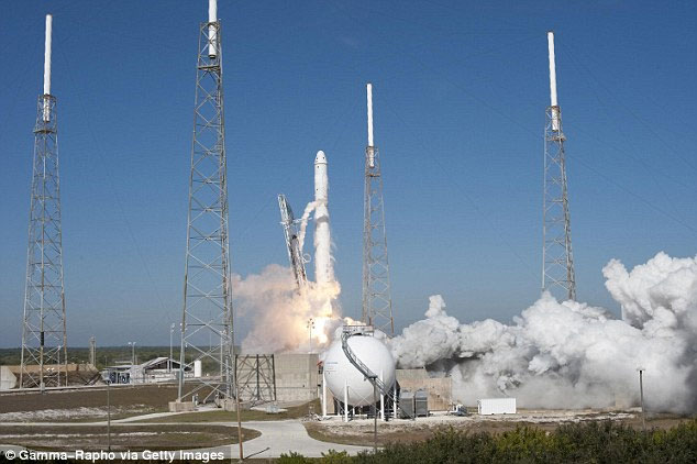 Postpone historic spacecraft