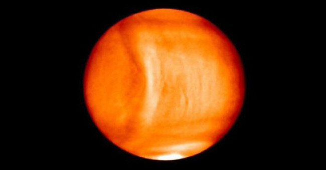 Pressure waves on Venus can spread more than 10,000km