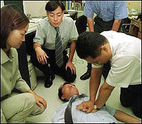 Prevention of sudden death in elderly people during the hot season