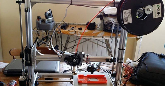 Processing waste plastic bottles into phone cases
