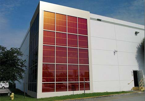 Producing solar cells with photovoltaic plastic