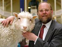 Prof. Wilmut is not the father of Dolly sheep